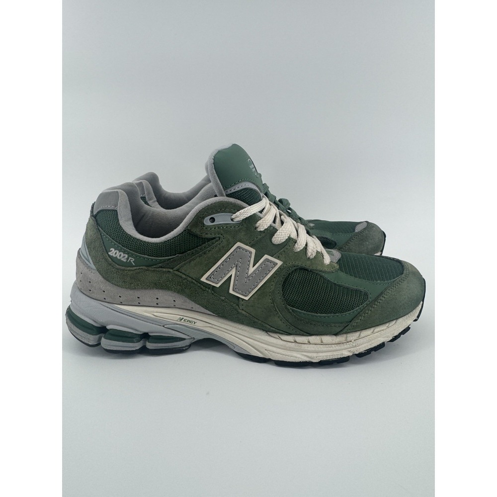 New Balance 2002R Green Running Shoes Mens Size 9
